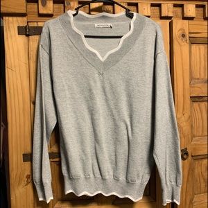 V-neck Grey Sweater - Size Large